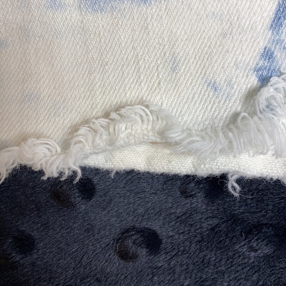 AEO Stone / Acid Washed Denim Shorts - Size 6 - Picture 9 of 13